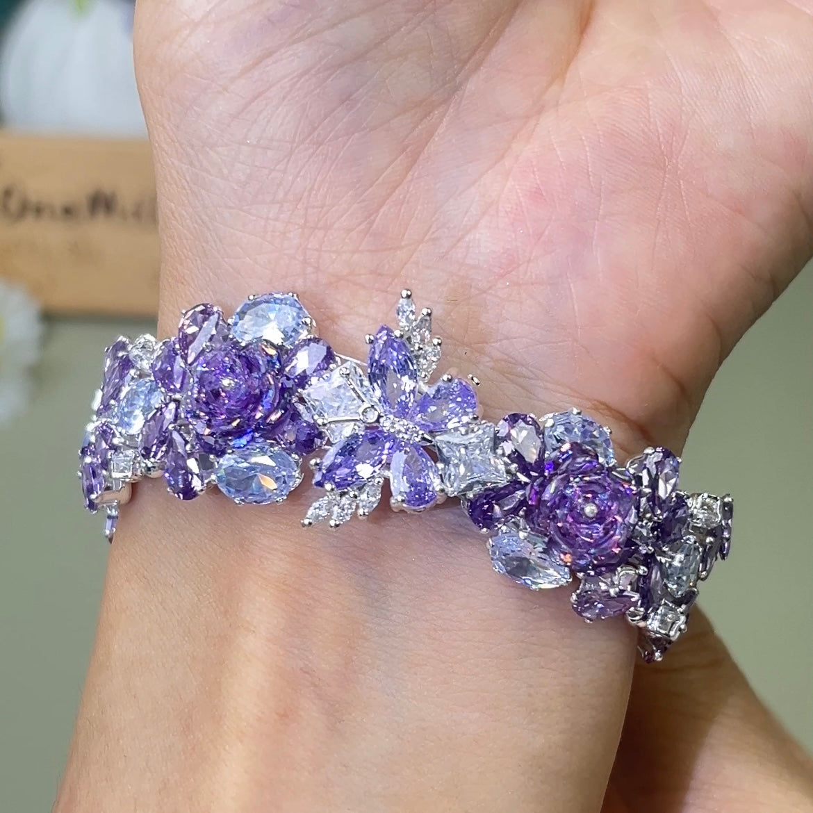 Pulsera de aguamarina y perla hecha a mano
