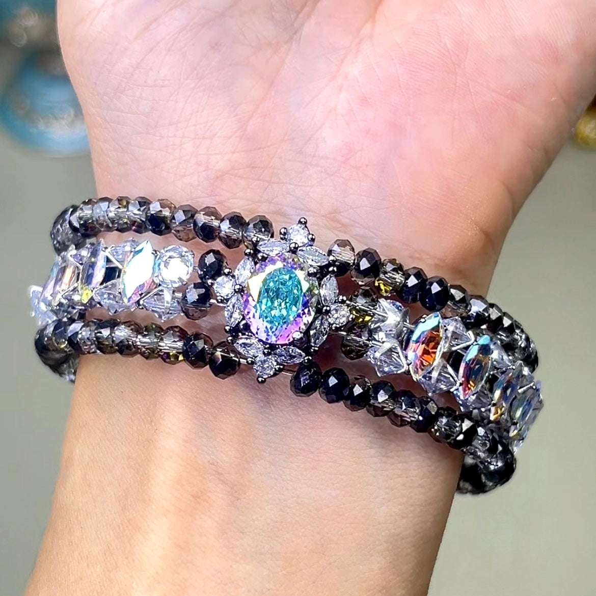 Pulsera de aguamarina y perla hecha a mano