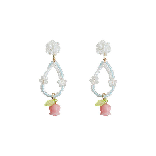 Pendientes de flores y cuentas hechos a mano