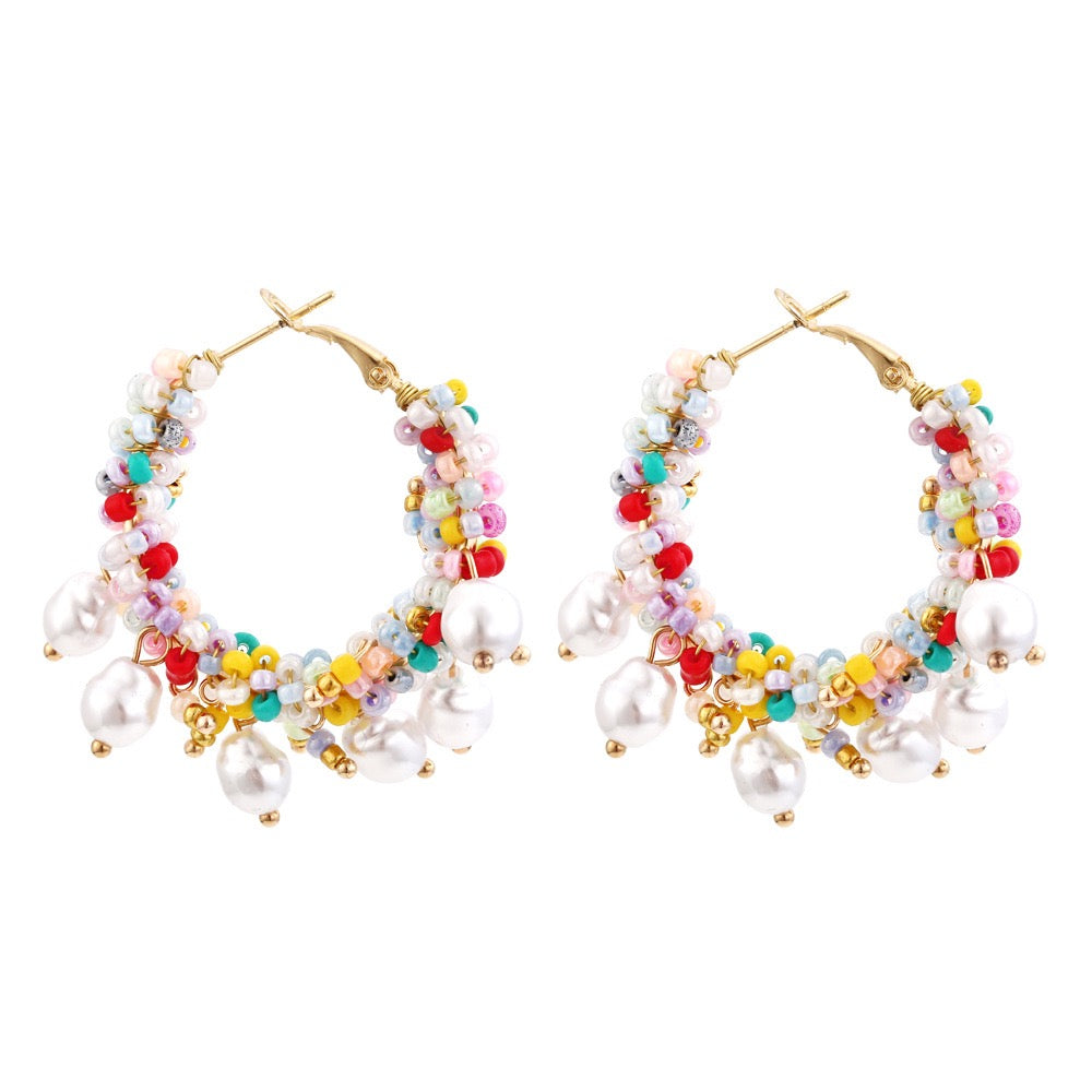 Pendientes bohemios de cuentas hechos a mano con perlas