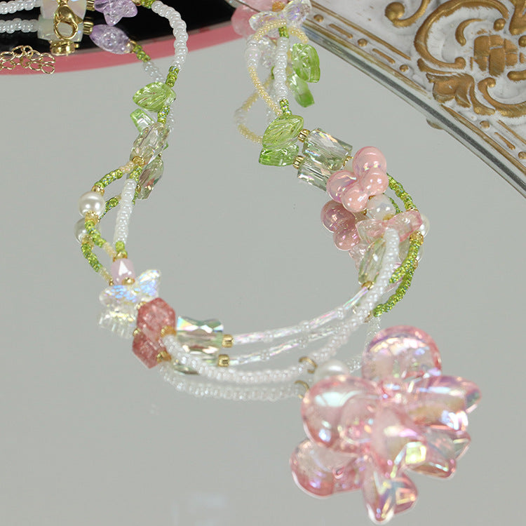 Collar hecho a mano con cuentas de cristal brillante