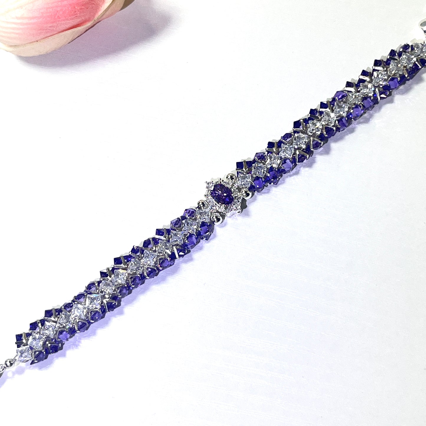 Handgefertigtes Perlen- und Aquamarinarmband