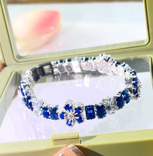 Pulsera de aguamarina y perla hecha a mano