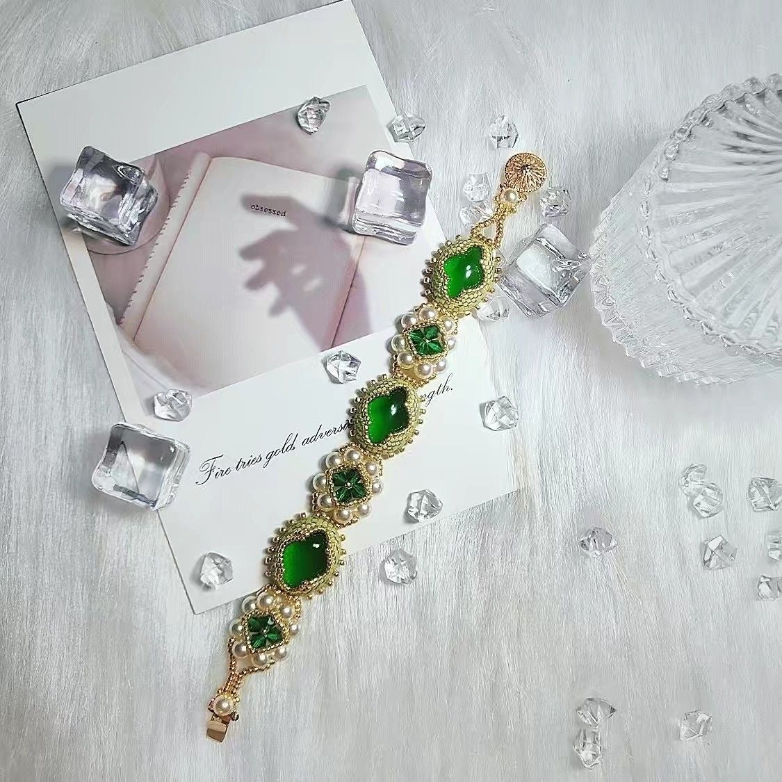 Victoria Phantom - Pulsera de piedras preciosas con cuentas de semillas personalizada y hecha a mano
