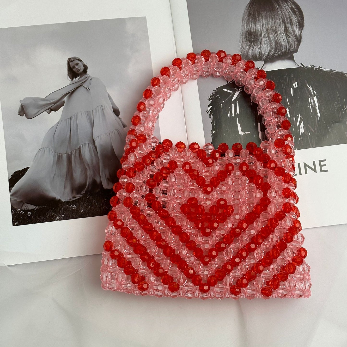 Bolso de mano con cuentas y cristales hecho a mano