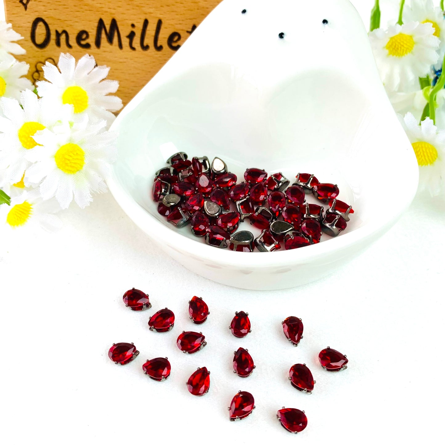 OneMillet Black-Base Teardrop Zirconia Stone 4×6mm