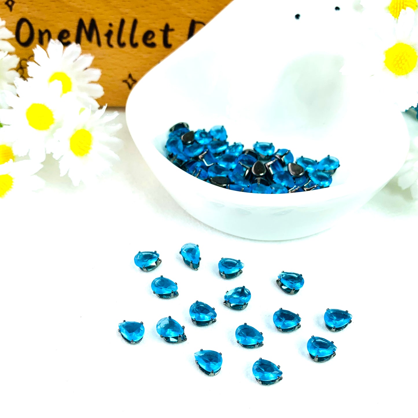 OneMillet Black-Base Teardrop Zirconia Stone 4×6mm