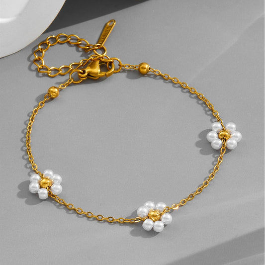 Daisy Pearl Bracelet 14K Gold Plated