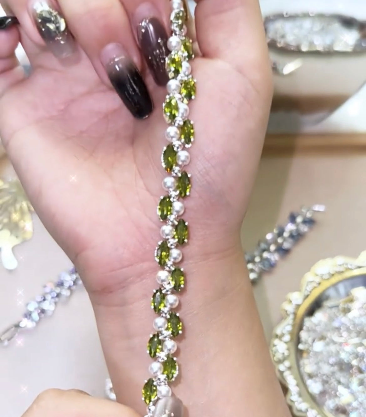 Pulsera de aguamarina y perla hecha a mano