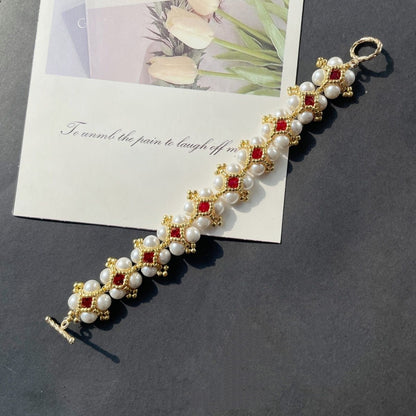 High-Quality Handcrafted Pearl and Seed Bead Bracelet - Long-Lasting Color