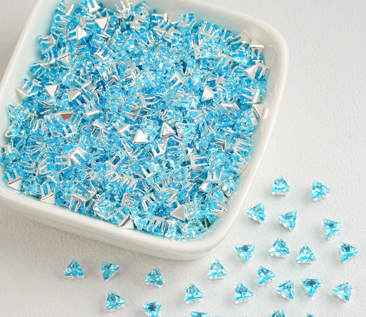 Triangle Zirconia Beads 4MM